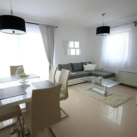 Mantinela Apartment